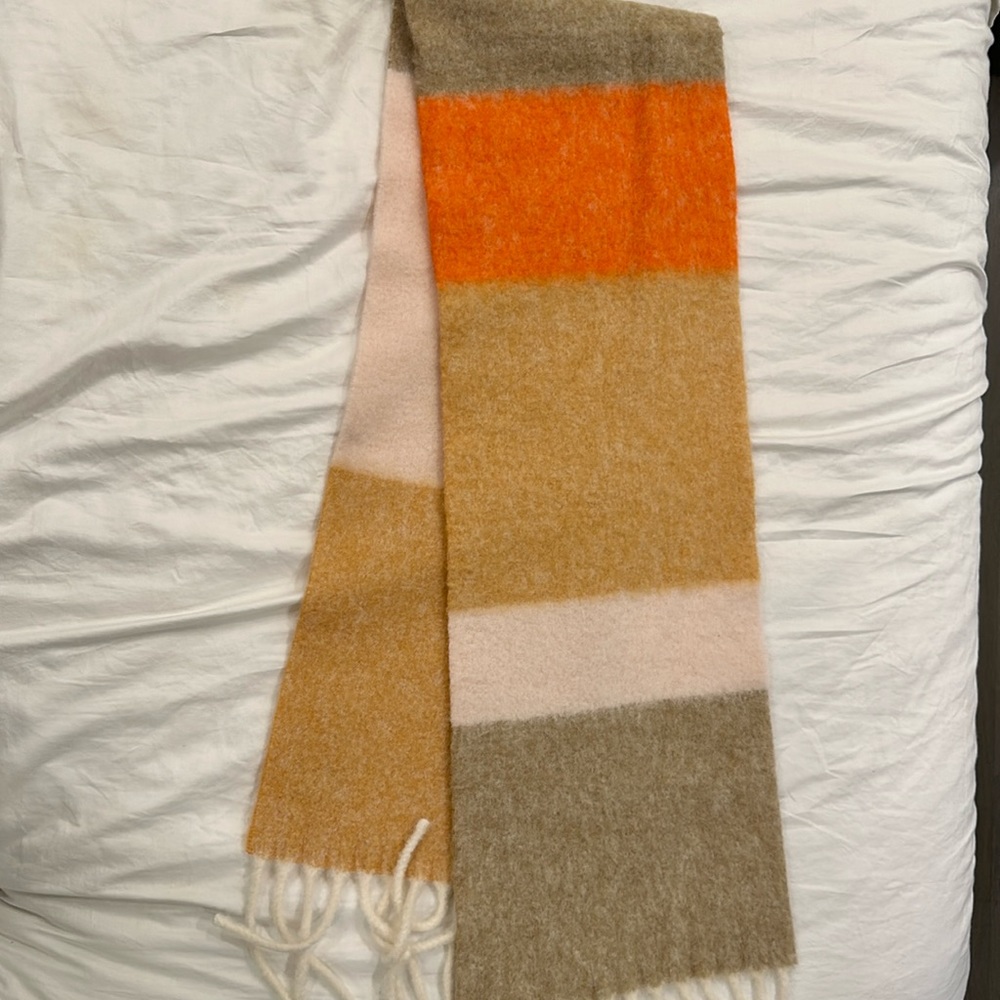 Vince scarf